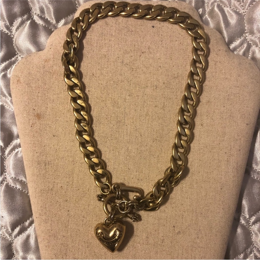 Juicy Couture Charm necklace